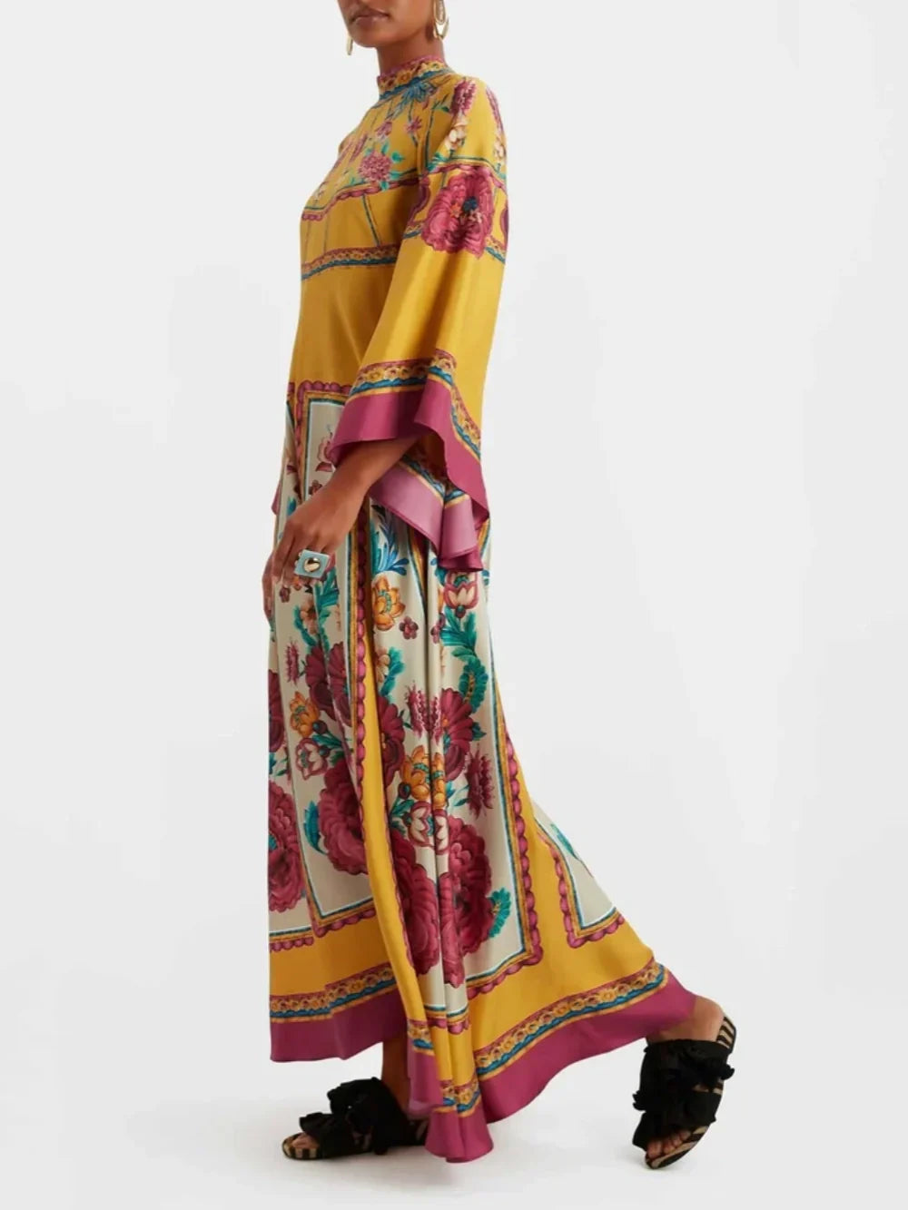 Long Flowing Casual and Fashionable Maxi Dress