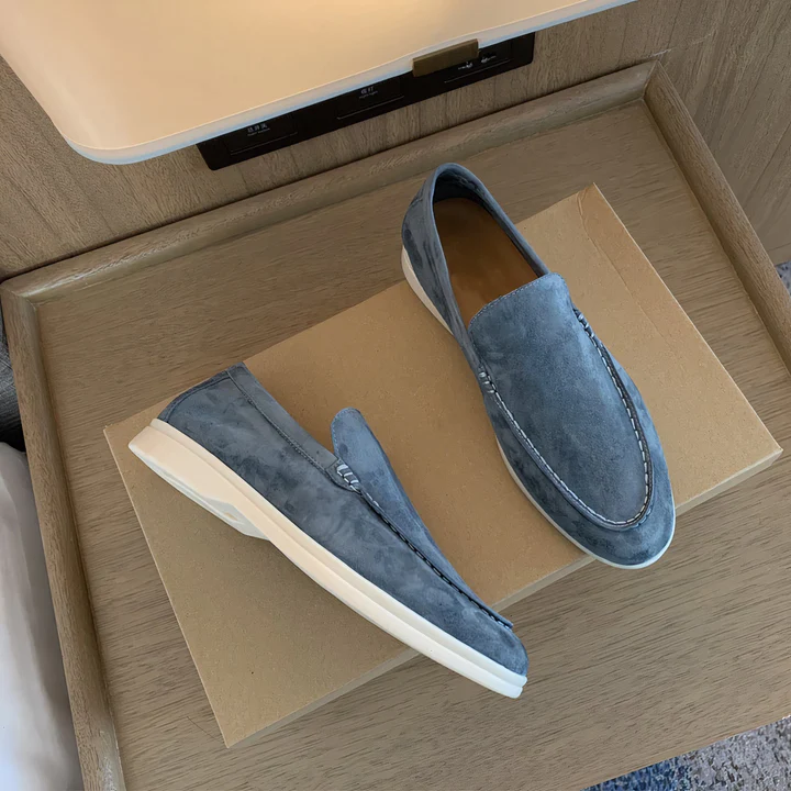 Classic Suède Loafers