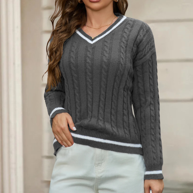 Elizabeth | cable knit jumper with v-neck