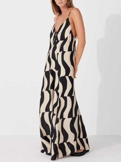 Relaxed Fit Scooped Back Style Maxi Dress